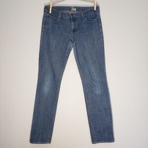 Old Navy, Diva, Straight Leg Jeans. Size 12 Tall.